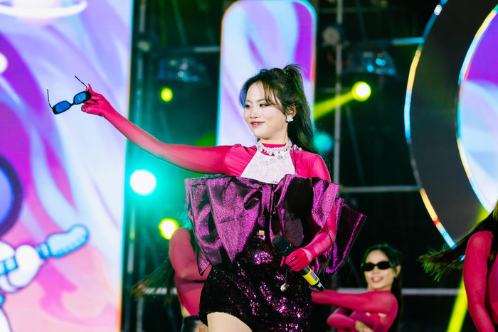 Phương Mỹ Chi bị mất đồ khi đi diễn Ảnh 2