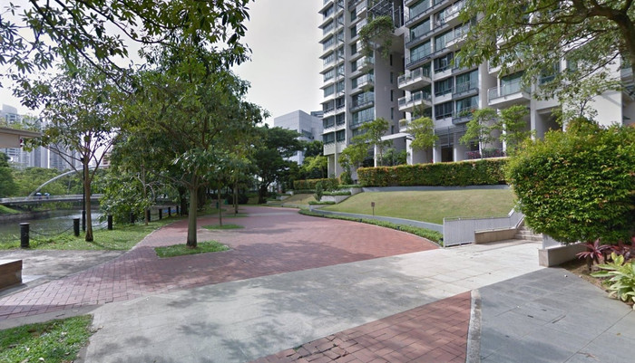 Người phụ nữ bị rái cá tấn công khi đi dạo công viên Ảnh 1