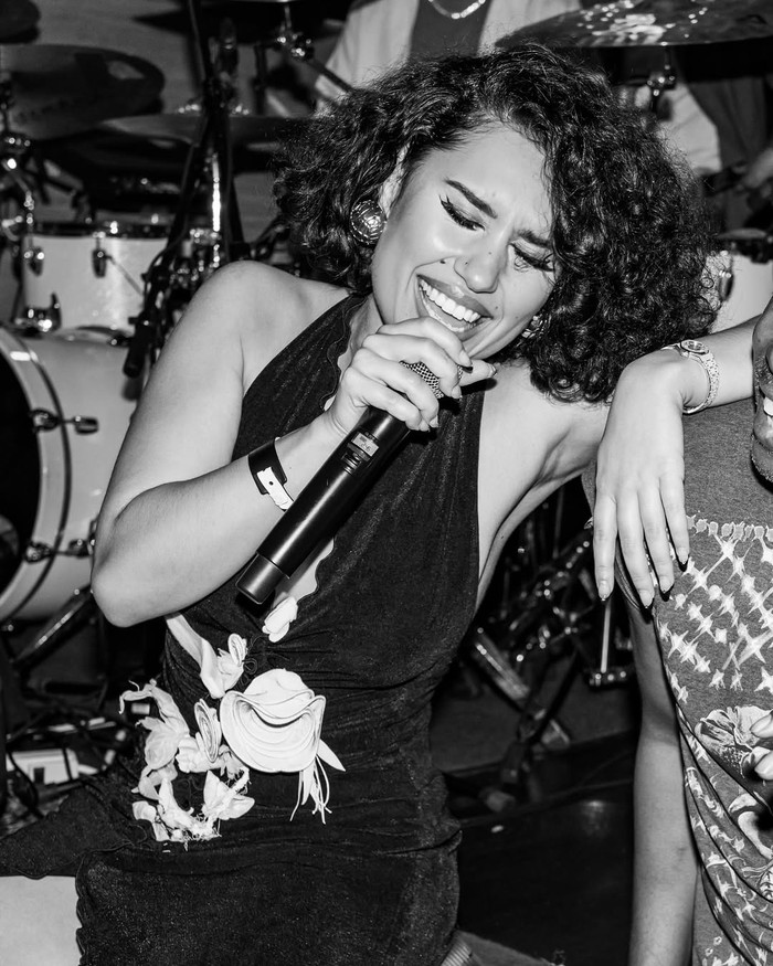 RAYE chạm đến đỉnh cao nghệ thuật ở tuổi 28 Ảnh 5