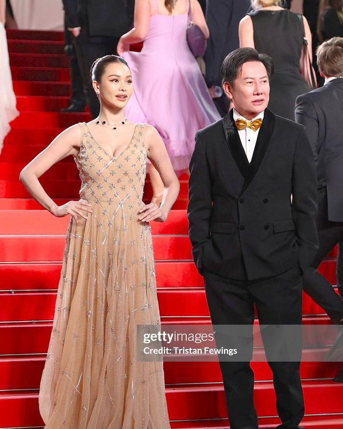 Thời trang của Engfa Waraha tại Liên hoan phim Cannes 2025 bị chê thiếu điểm nhấn. (Ảnh: Getty Images)