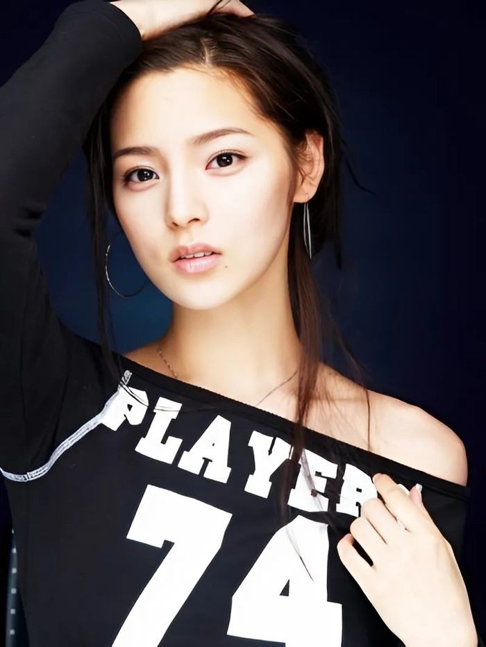 Park Shi Yeon là mỹ nhân đổi đời nhờ tham gia cuộc thi nhan sắc. (Ảnh sưu tầm)