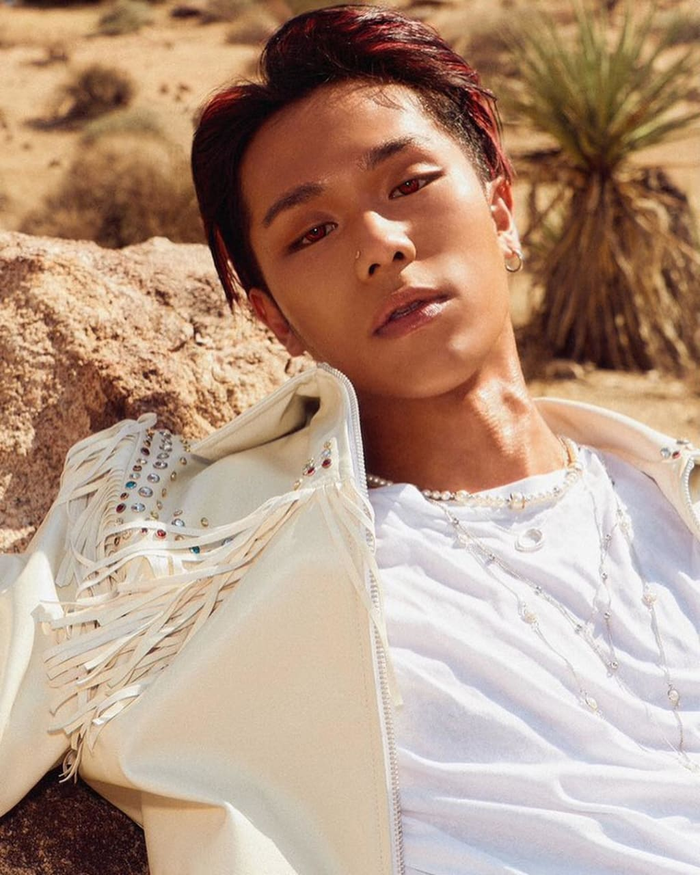 Sik-K là ngôi sao nổi tiếng của làng giải trí Hàn Quốc, từng hợp tác với nhiều tên tuổi đình đám như: Jay Park, Jeong Se Woon,… 