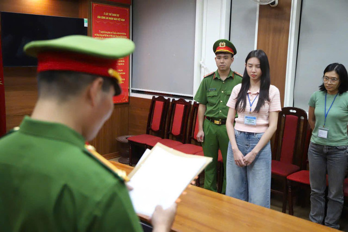 Hoa hậu Thùy Tiên bị khởi tố, bắt tạm giam về tội lừa dối khách hàng. (Ảnh: Bộ Công an)