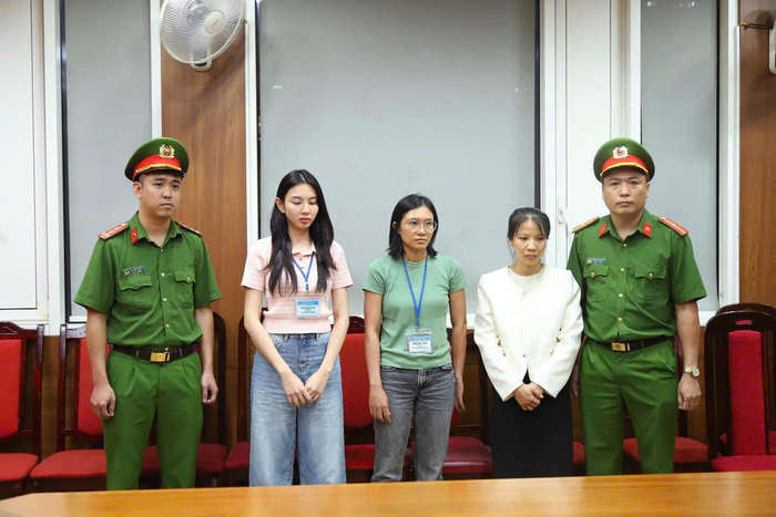 Hoa hậu Nguyễn Thúc Thùy Tiên bị khởi tố, bắt tạm giam vì liên quan đến kẹo rau củ Kera. (Ảnh: Bộ Công an).