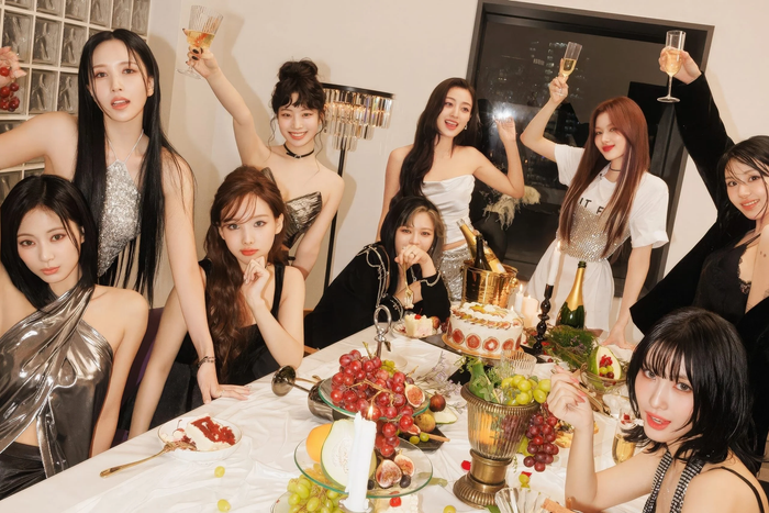 TWICE bị tố sao chép Jennie trước thềm tái xuất Ảnh 1
