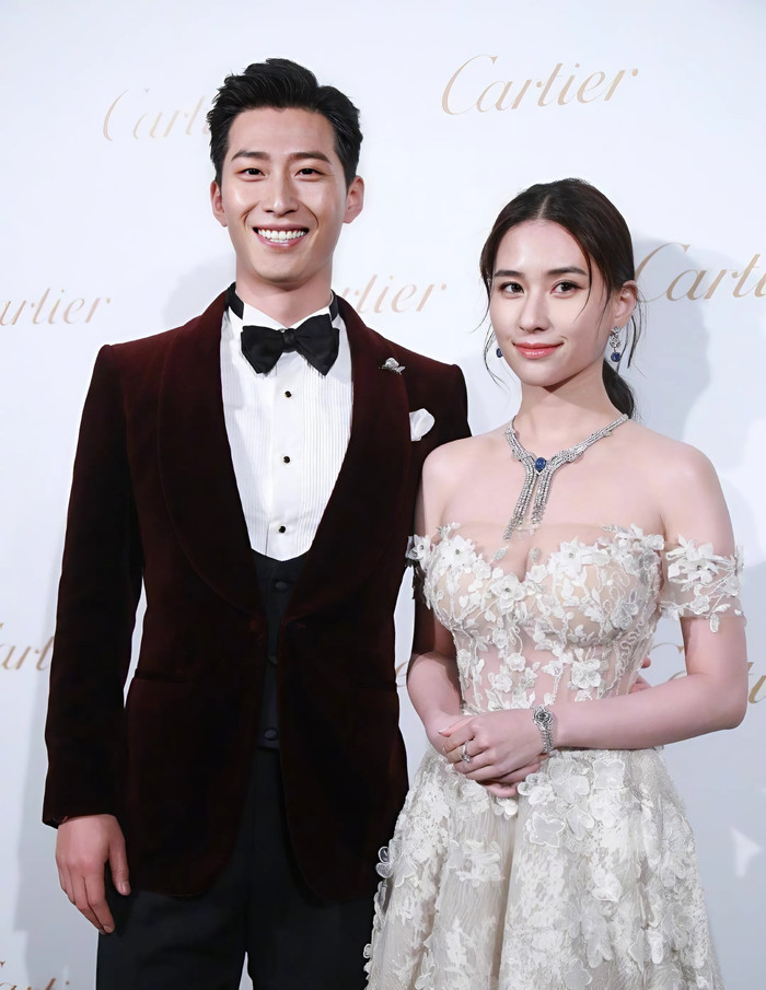 Đậu Kiêu sẽ trắng tay nếu ly hôn Hà Siêu Liên. (Ảnh: Weibo)