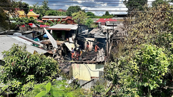 Hâm nóng đồ ăn, cụ ông 75 tuổi làm cháy ba ngôi nhà Ảnh 3