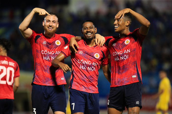 Jason Quang Vinh xứng đáng được lên tuyển Việt Nam. Ảnh: CLB CAHN