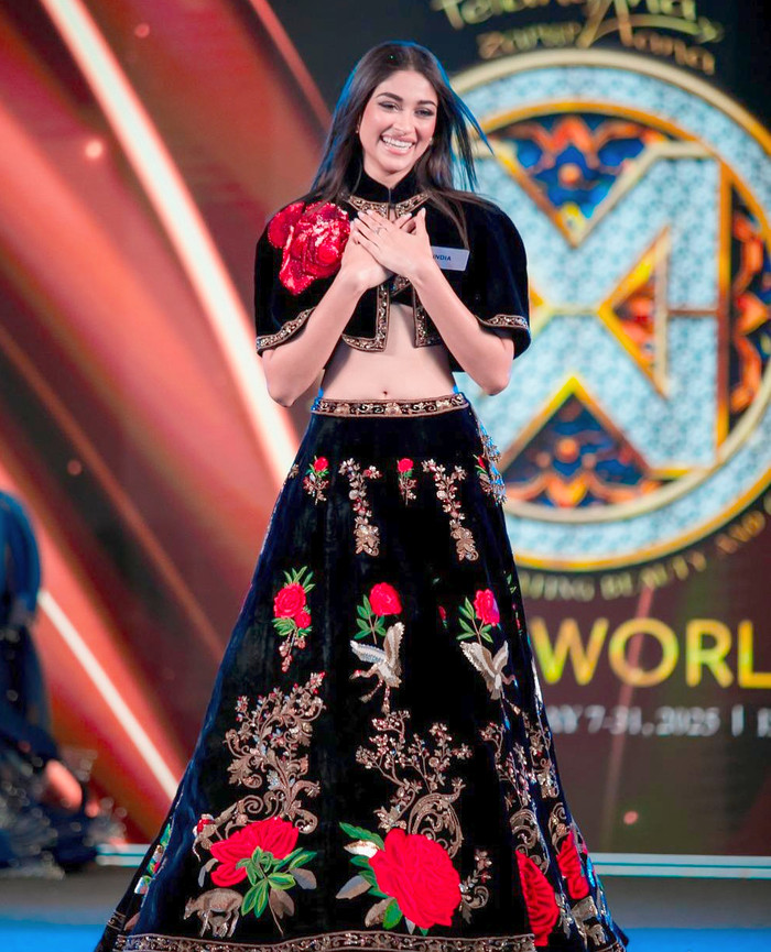 Đại diện 'nước chủ nhà' Ấn Độ thắng phần thi phụ Top Model tại Miss World 2025. (Ảnh: Instagram nhân vật)