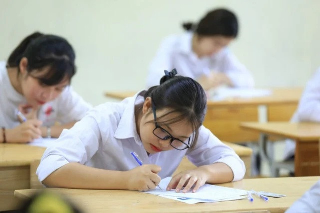Thí sinh nghiêm túc thực hiện quy chế thi để kỳ thi trọn vẹn, thành công. Ảnh minh hoạ