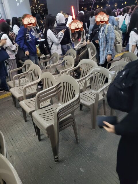 Fan SEVENTEEN thuê du thuyền xem concert, có hành động ấm lòng gây bão mạng xã hội Ảnh 3
