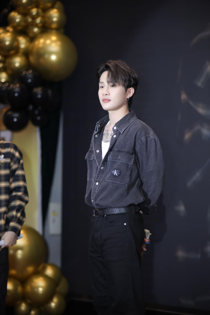 Jack giờ đây xuất hiện trước công chúng với tư cách một người đàn ông đang giành lại tiếng nói cho chính mình và con gái.