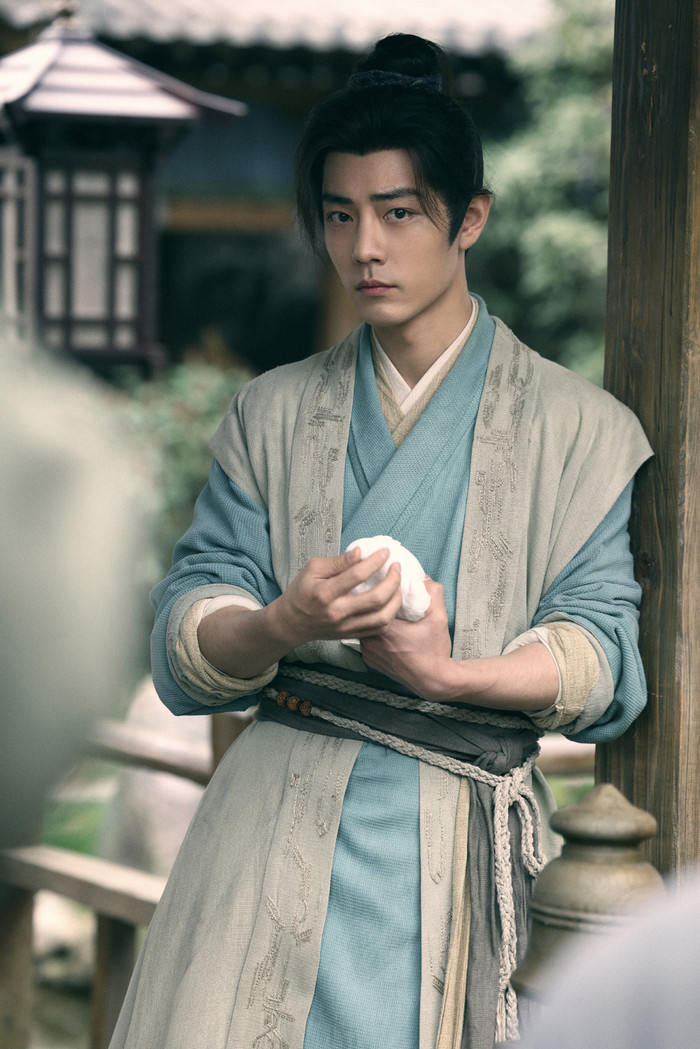 Tiêu Chiến nhận được thù lao khủng khi đóng Tàng Hải Truyện. (Ảnh: Weibo)