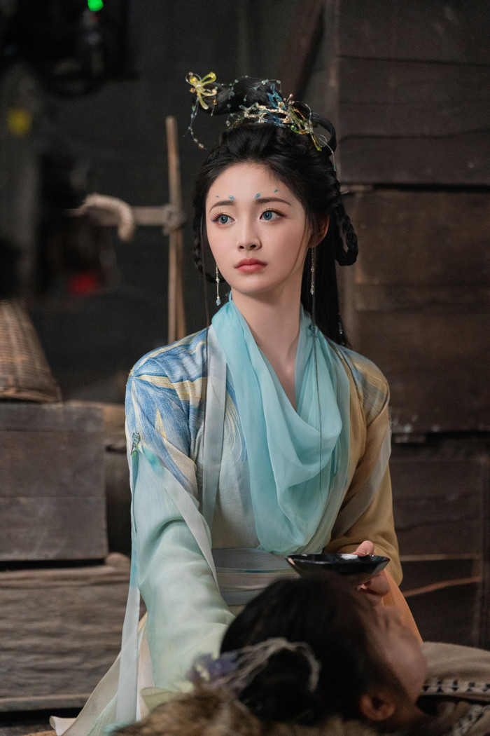 Không chỉ mất vai, Chu Khiết Quỳnh cũng đã có 9 tháng không vào đoàn phim mới. (Ảnh: Weibo)