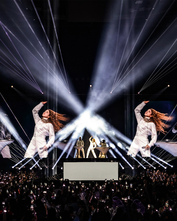 Sự cố đau đớn của Shakira Ảnh 1