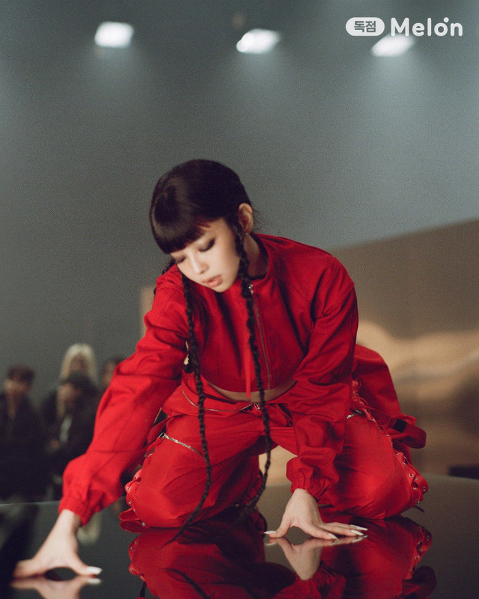 Jennie lập kỷ lục chưa từng có cho nữ nghệ sĩ Kpop Ảnh 1