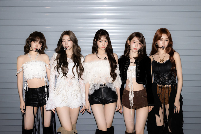 LE SSERAFIM gây tranh cãi vì sử dụng AI làm MV: Kpop đang đánh mất bản sắc nghệ thuật? Ảnh 2