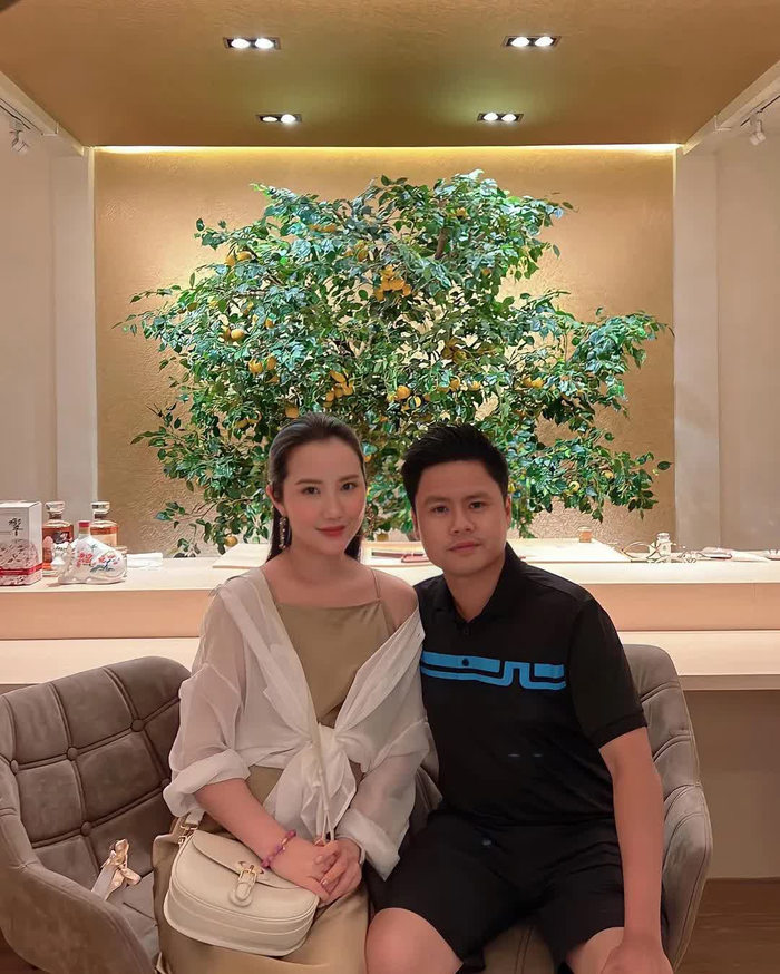 Primmy Trương tận hưởng cuộc sống hôn nhân viên mãn, hạnh phúc bên Phan Thành.
