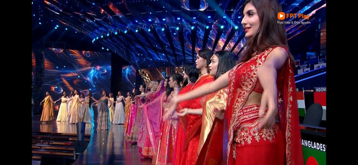 Trực tiếp Miss World 2025: Hoa hậu Ý Nhi đẹp rực rỡ ở phần mở màn Ảnh 1