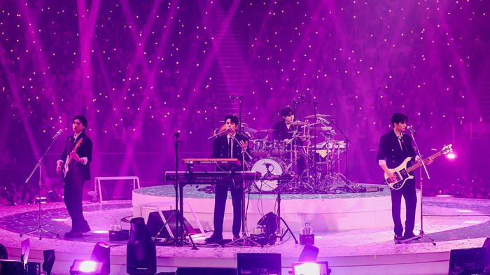 Concert của DAY6 tại Indonesia khiến fan phẫn nộ, JYP Entertainment lên tiếng xin lỗi Ảnh 4