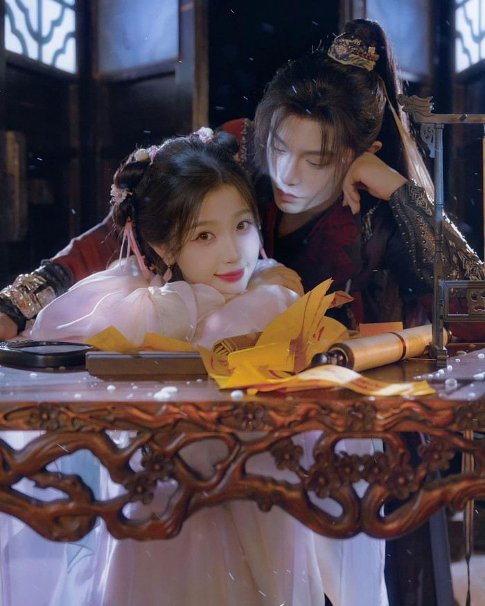 Ngu Thư Hân và Đinh Vũ Hề trong phim Vĩnh Dạ Tinh Hà.