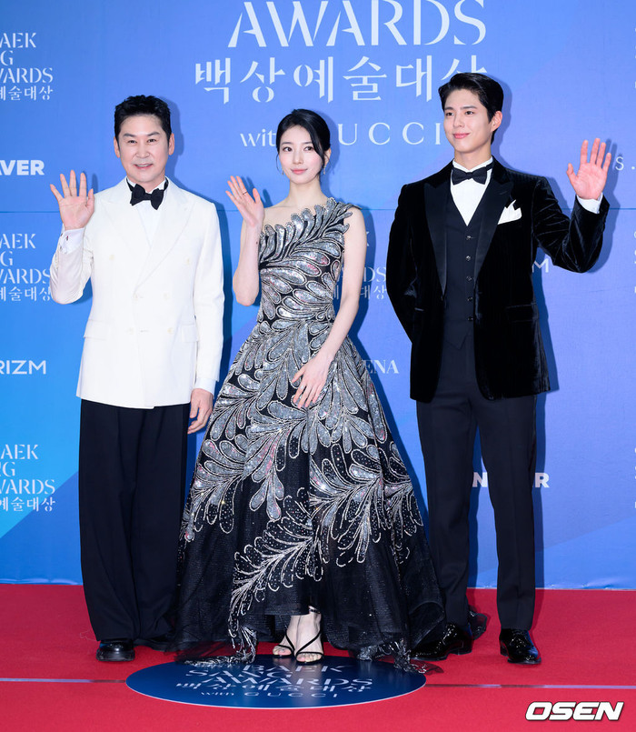 Song Hye Kyo chạm mặt tình cũ Hyun Bin, Lee Byung Hun và 'bạn trai màn ảnh' Park Bo Gum tại Baeksang 2025 Ảnh 9