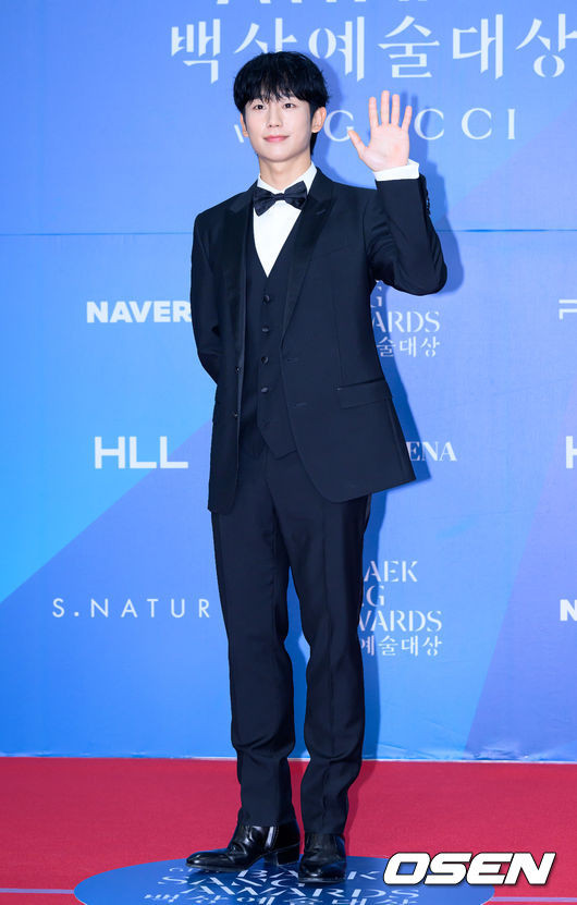 Baeksang 2025: Hyeri bị Knet mỉa mai, Hyun Bin xứng đáng hơn Jo Jung Suk Ảnh 3