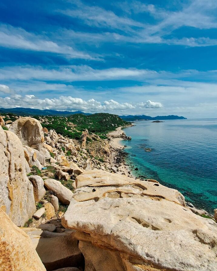 Khi tới Vịnh Vĩnh Hy, công viên đá Ninh Thuận cũng là địa điểm nên đến thăm quan. Ảnh: _hungngo_j