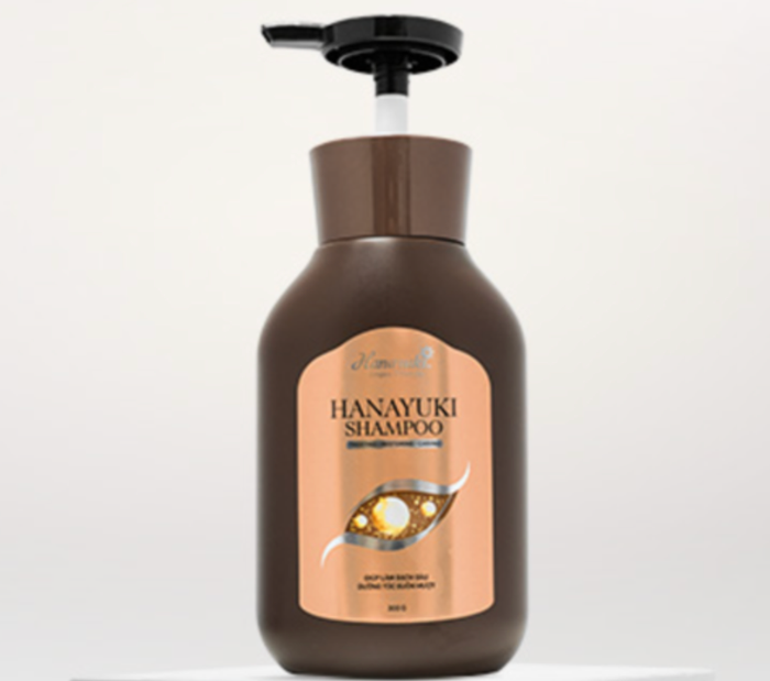 Hình ảnh dầu gội Hanayuki - sản phẩm được Đoàn Di Băng nhiệt tình quảng bá trong thời gian qua. Ảnh: Sưu tầm
