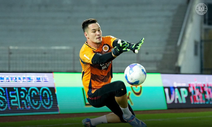 Nguyễn Filip đã chơi xuất sắc trong ngày CAHN bị Hà Tĩnh cầm hoà 0-0. Đây là trận thứ ba liên tiếp giữ sạch lưới của Nguyễn Filip. Ảnh: CLB CAHN