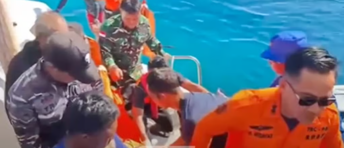 Cô gái lặn xuống biển tìm đồ bị mất thì gặp sự cố đau lòng Ảnh 1