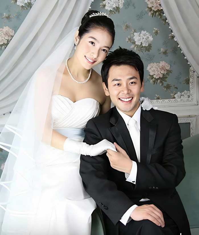 Nữ diễn viên Lee Min Young và chồng - diễn viên Lee Chan thuở mới kết hôn. (Ảnh: Internet)