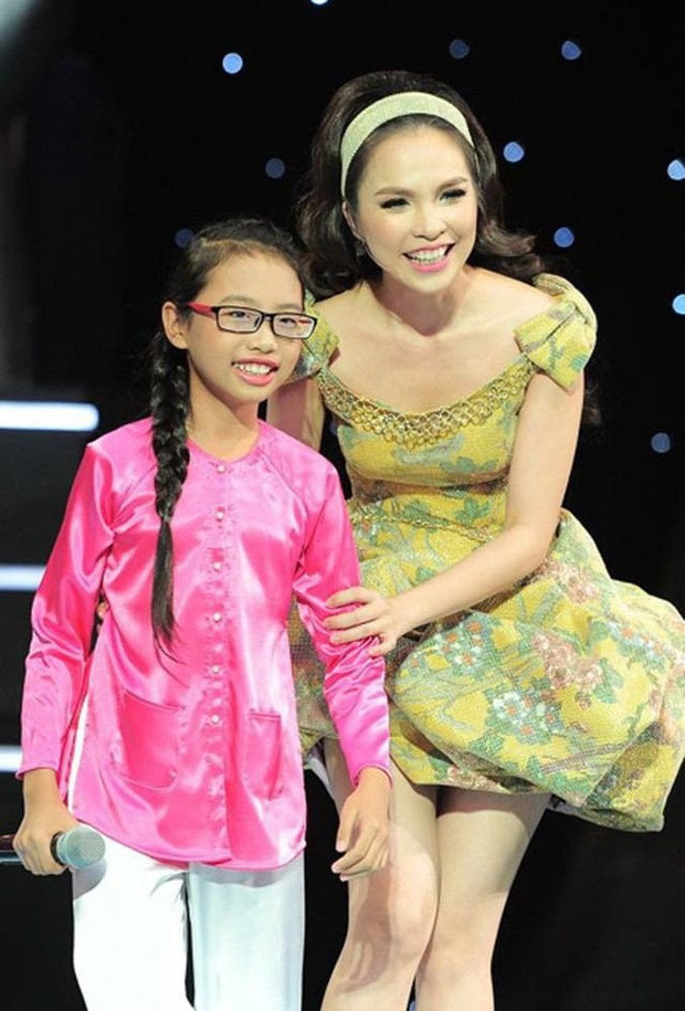 Phương Mỹ Chi thời điểm tham gia Giọng Hát Việt Nhí 2013 . (Ảnh FBNV)