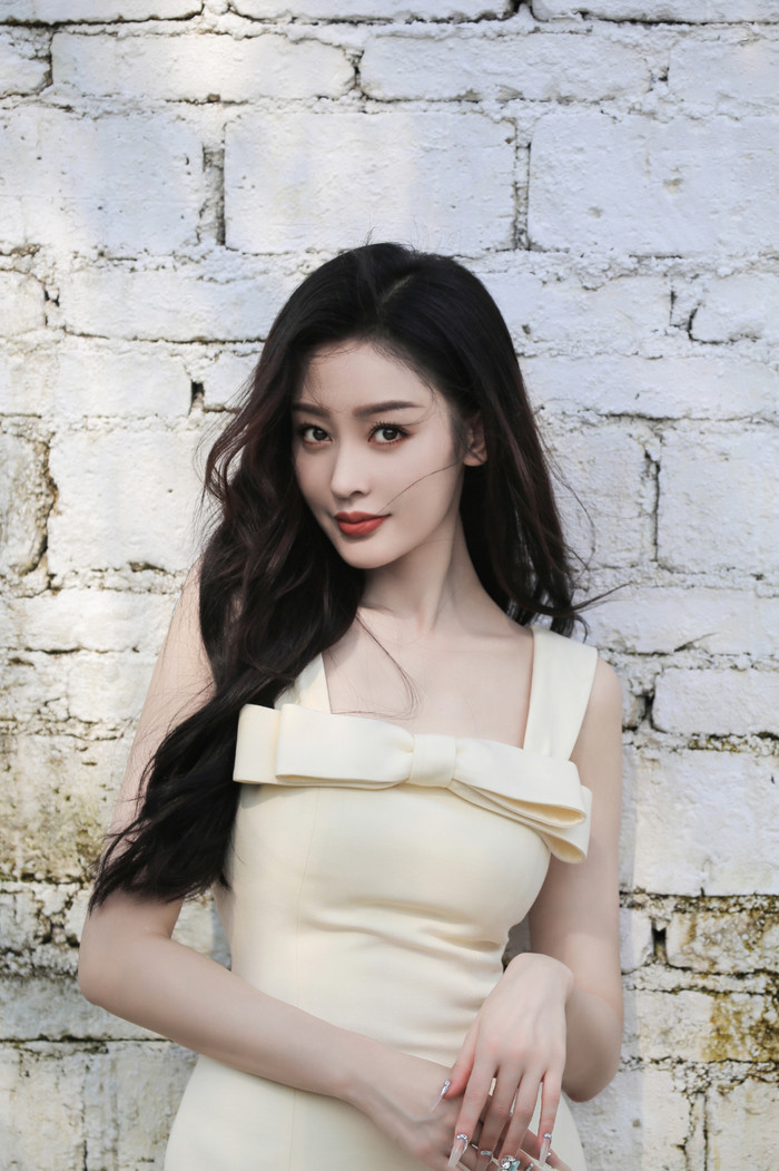 Danh tiếng của Trương Thiên Ái sụp đổ vì những thị phi liên quan đến vai diễn. (Ảnh: Weibo)