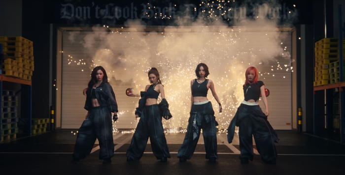 4 cô nàng thành viên nhóm aespa trong performance video “Dirty work” - (Ảnh: aespa).