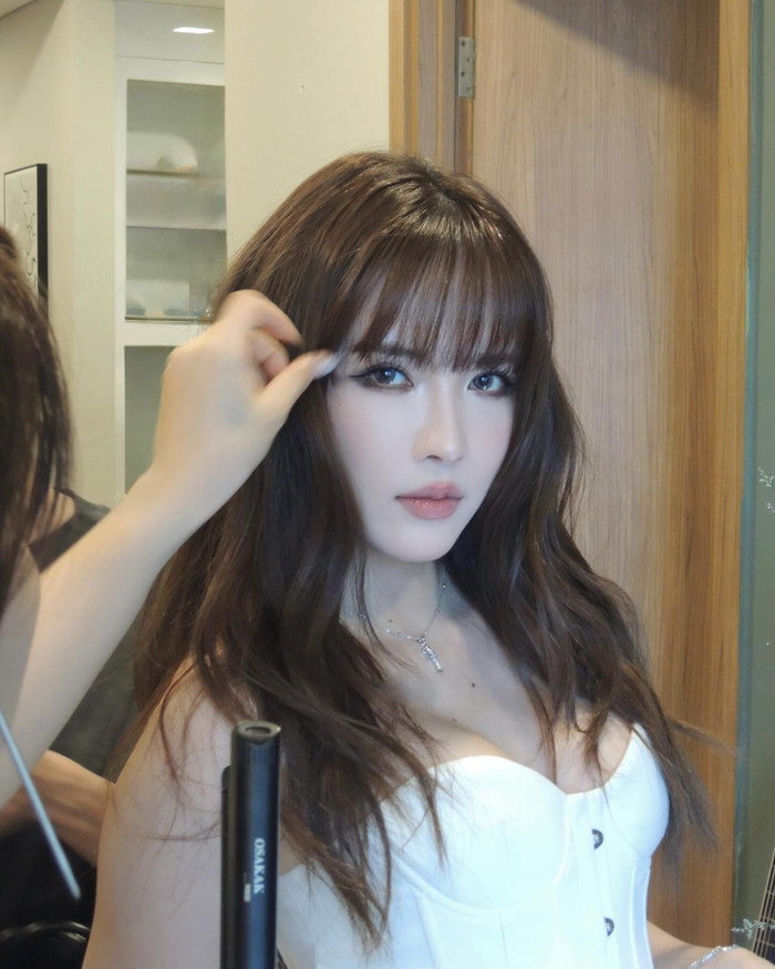Thiều Bảo Trâm được cho là hội tụ đầy đủ yếu tố của một nghệ sĩ thời đại mới - (Ảnh: FBNV).