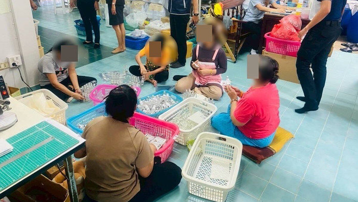 Triệt phá cơ sở sản xuất mỹ phẩm giả, tịch thu hơn 700 nghìn sản phẩm Ảnh 2