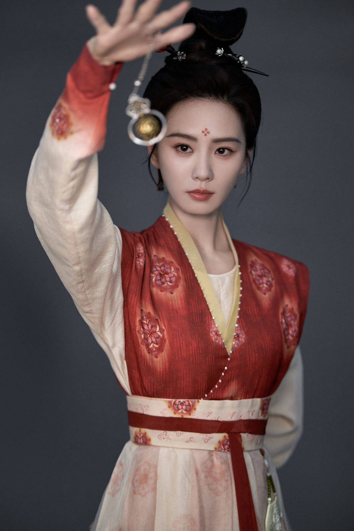 Chưởng Tâm - Lưu Thi Thi, Lưu Học Nghĩa (Ảnh: Weibo).