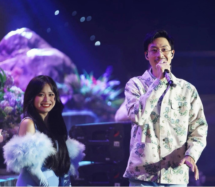 Hiền VK và Đen Vâu trong một đêm nhạc.