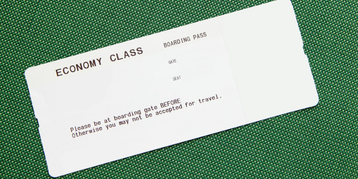 Giả danh tiếp viên hàng không, người đàn ông đi 'lậu' hơn 120 chuyến bay Ảnh 1