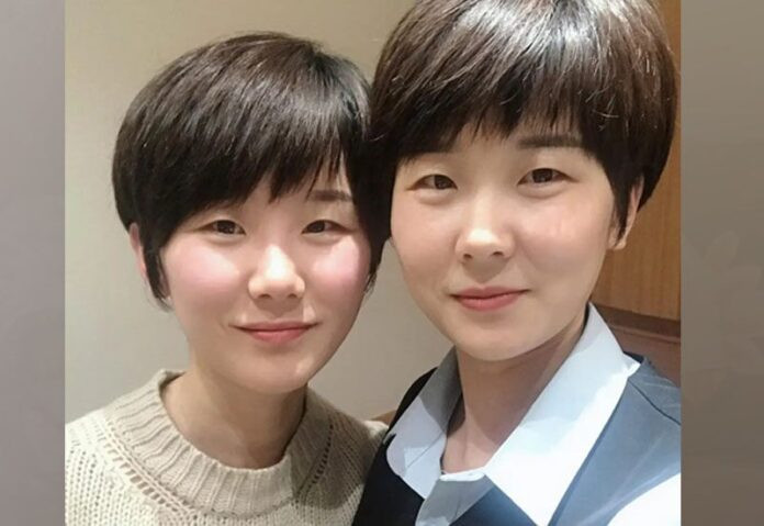 Là bạn thân nhiều năm, 2 cô gái sững sờ khi phát hiện là chị em ruột Ảnh 3