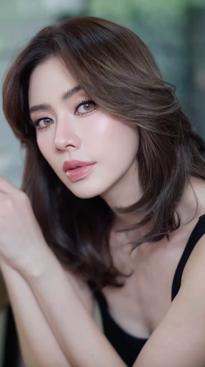Nữ diễn viên khoe loạt ảnh xinh đẹp sau thông báo mắc bệnh ung thư phổi giai đoạn đầu. (Ảnh: IGNV)