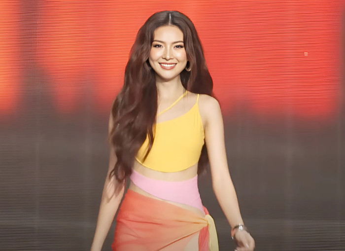 Thí sinh Đinh Thị Triều Tiên trong phần thi bikini. (Ảnh chụp màn hình)