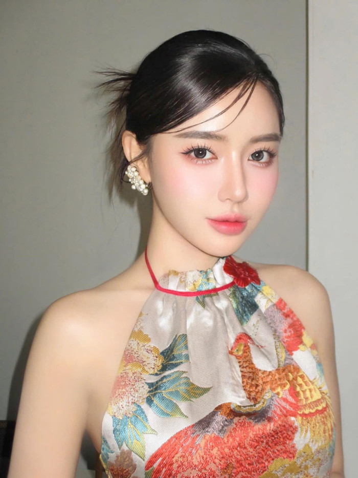Bích Phương với nhan sắc rạng rỡ, 'tái xuất' showbiz sau khoảng thời gian ít hoạt động. (Ảnh: FBNV)