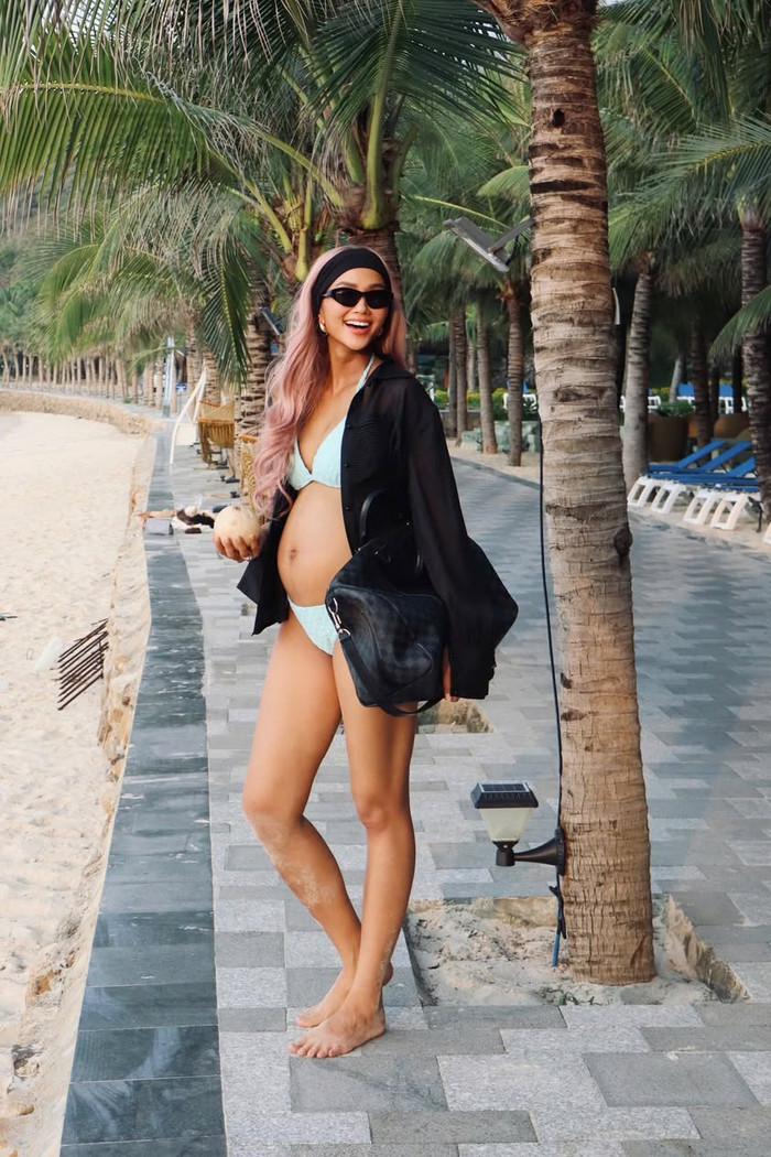 H’Hen Niê khoe loạt ảnh bikini đầy năng lượng gần đây - (Ảnh: FBNV).