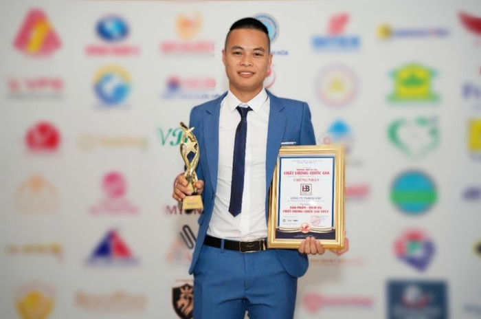 Trước đó, công ty của Lê Văn Hải từng được vinh danh trong một chương trình về thương hiệu uy tín chất lượng quốc gia. 