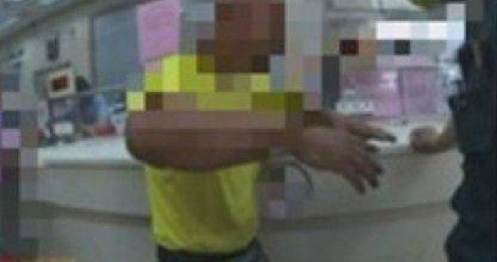 Người đàn ông đến ngân hàng chuyển 22 triệu đồng cho vợ tương lai, nhân viên liền báo cảnh sát Ảnh 1