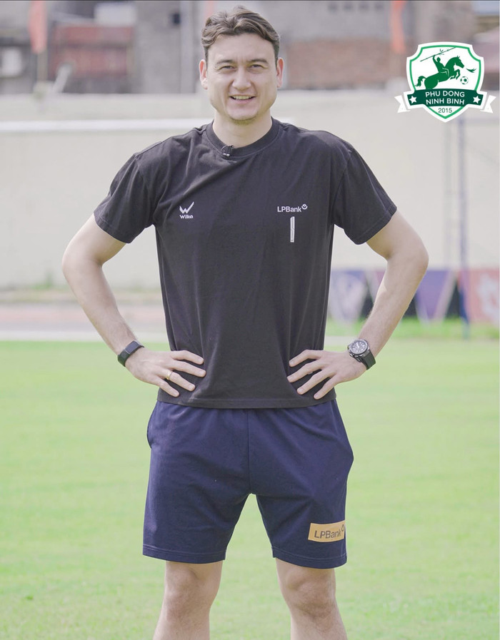Thủ môn Đặng Văn Lâm từng không thành công ở HAGL. Ảnh: CLB Ninh Bình