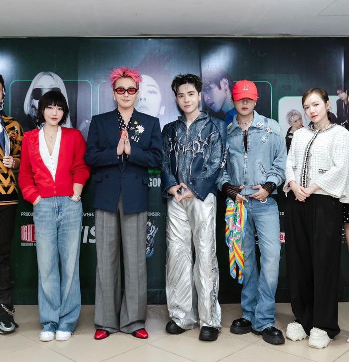 Bứa ảnh G-Dragon xuất hiện bên cạnh dàn nghệ sĩ Việt gồm Phương Ly, Diệu Nhi, Quang Hùng MasterD,... gây xôn xao mạng xã hội. (Ảnh: FBNV)