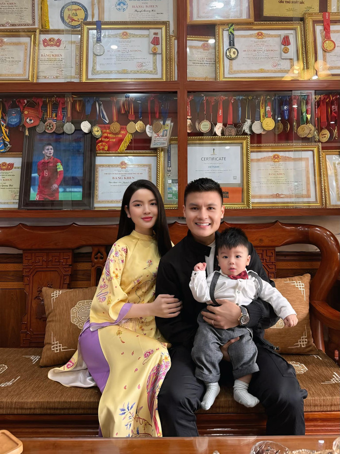 Quang Hải và Chu Thanh Huyền đang có cuộc sống hôn nhân hạnh phúc. Ảnh: FBNV